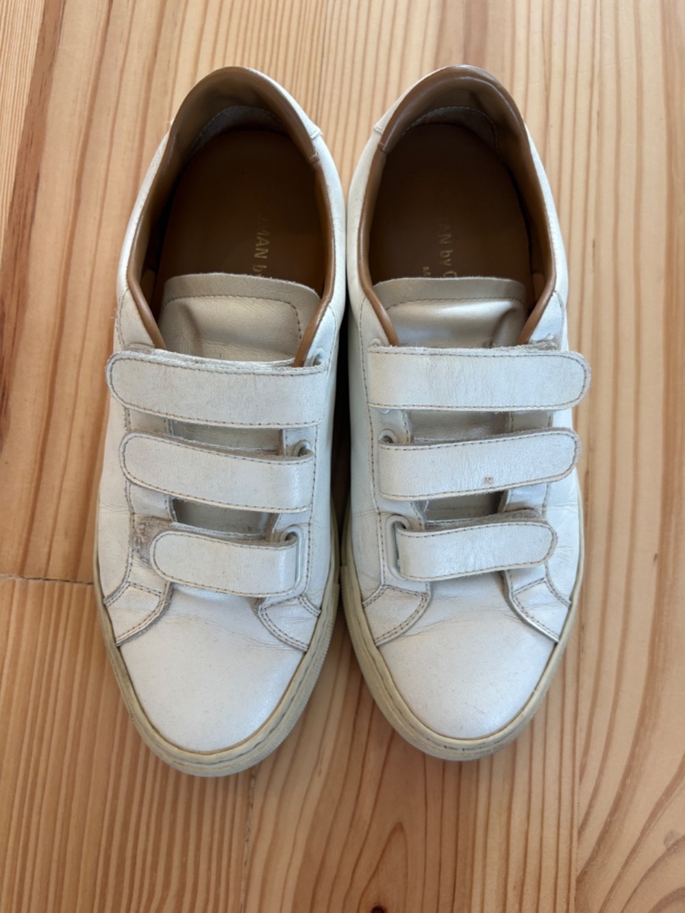Common Projects Achilles Low Velcro sneakers in white leather